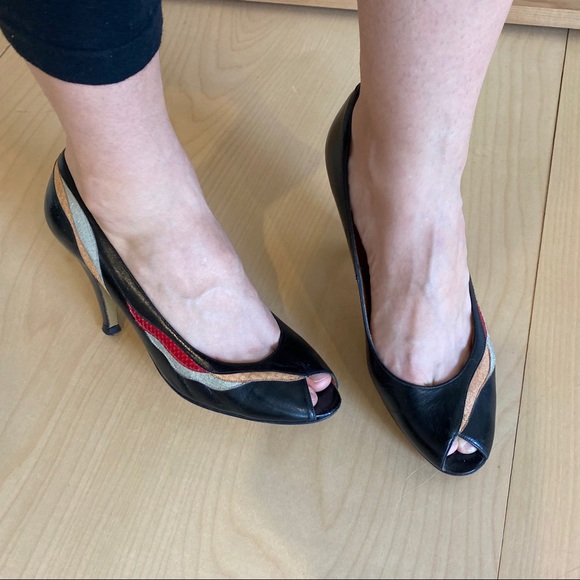 Black Vintage Rolina Ferragamo heals. - Picture 15 of 16